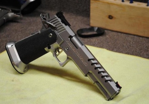 weaponslover:  As beautiful as it is, 񘞠+ isn’t really realistic right now :/ 