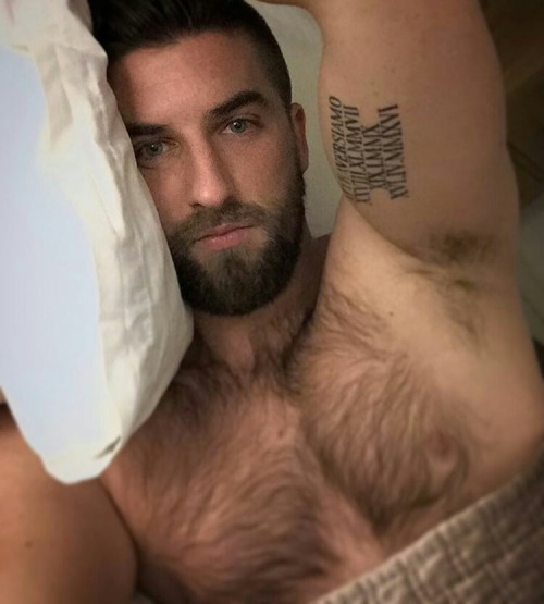 touch-my-beard:  Http://touch-my-beard.tumblr.com