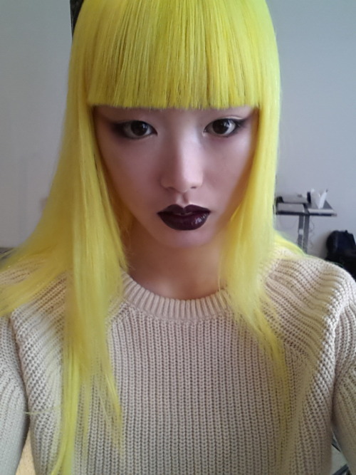 warukatta:  non-webcam + yellow hair instead