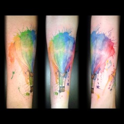 fuckyeahtattoos:  Rainbow Ballon by @chilligrr