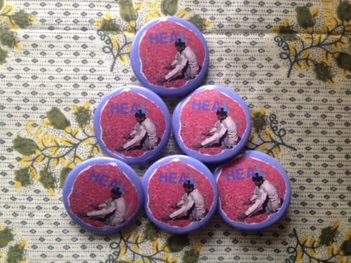 mymindisanisland:HEAL PORTAL BUTTONS ARE IN!!! ON SALE FOR $6 OR FREE W/ PURCHASE OF PORTALS ART BOO