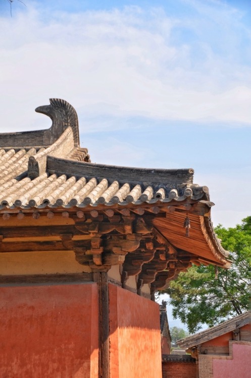 南禅寺 Nanchan Temple was built in 782 during China’s Tang dynasty, and its Great Buddha Hall is 