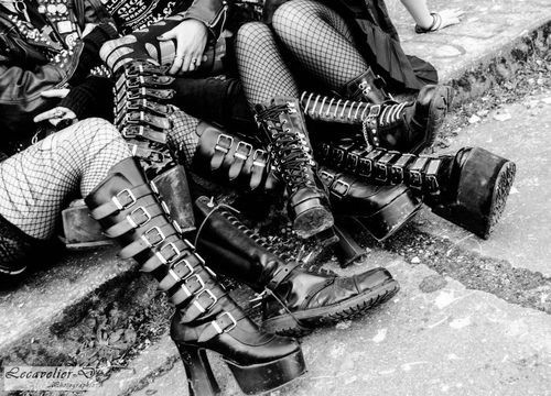 Porn Pics gothsandpunks:  x 