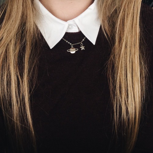 lilacflower:  the other day i got a dark plum sweater and some cozy socks 🔎 