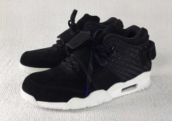 nicekicks:  Nike Air Trainer Cruz “Black