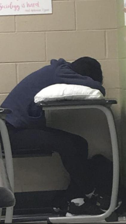 I’m a high school teacher. My student pulled a fucking pillow out of his backpack and went to 