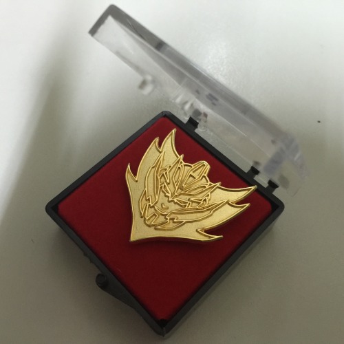 qweety:tfwatermelon:WIth eabevella’s help, finally the Rodimus Stars Pin are on sale from now on~! T