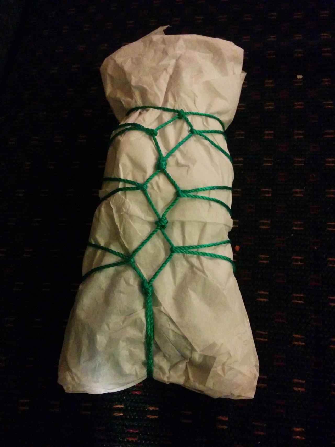 avery-vulpes:  bdsmgeek sent me the most gorgeous ropeIt’s cotton and hand dyed