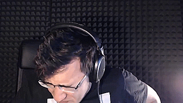 lissachan504:  MARK VS HOT THINGS