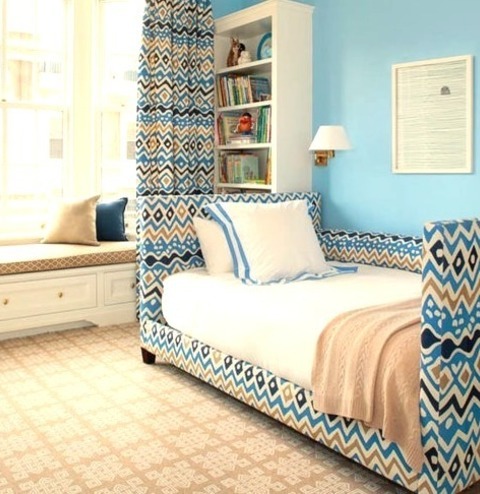 Transitional Bedroom - GuestImage Of A Medium-sized Transitional Guest Bedroom With Carpeting, Blue Walls,