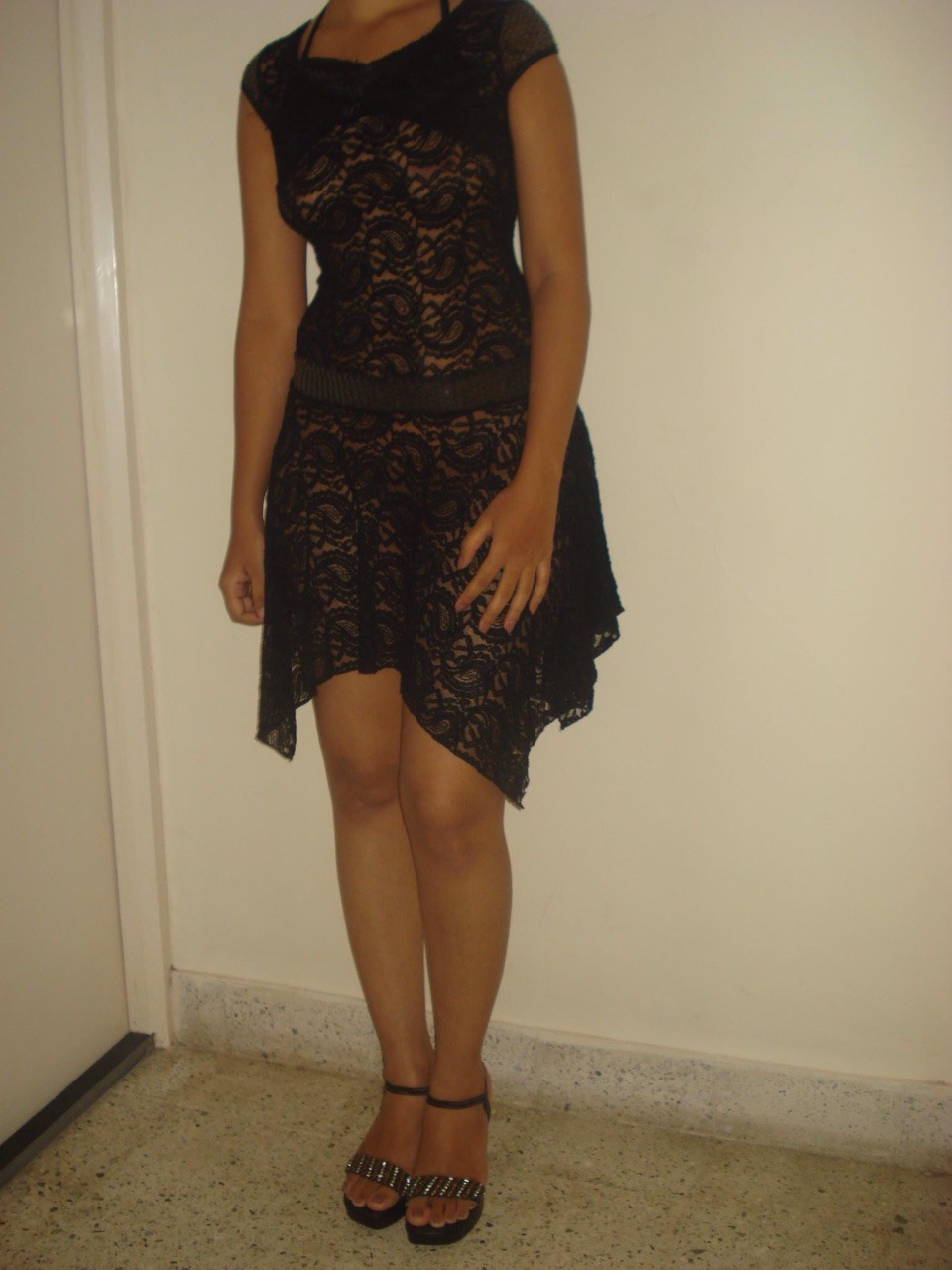 kkarishma-tempting:  sexy Indian bhabhi newly married in new outfits