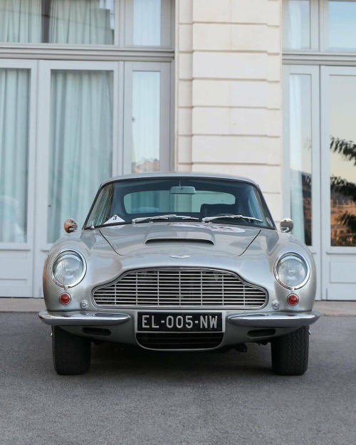 Beautiful Aston Martin DB6&mdash;&mdash;&mdash;&mdash;&mdash;&mdash;&mdash;&mdash;&mdash;&mdash;&mda