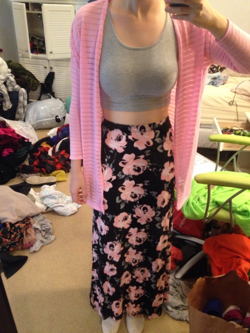 Daily Outfit! Today was very hot outside so I wore my floral maxi skirt from Charlotte Russe with my