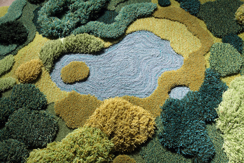 Alexandra Kehayoglou:Crafts Lush Grassy Carpets Inspired by the Pasturelands of Argentina