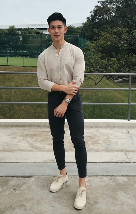 bigcockboiii: I find it so disgusting that so many guys in Singapore are so consumed with their body