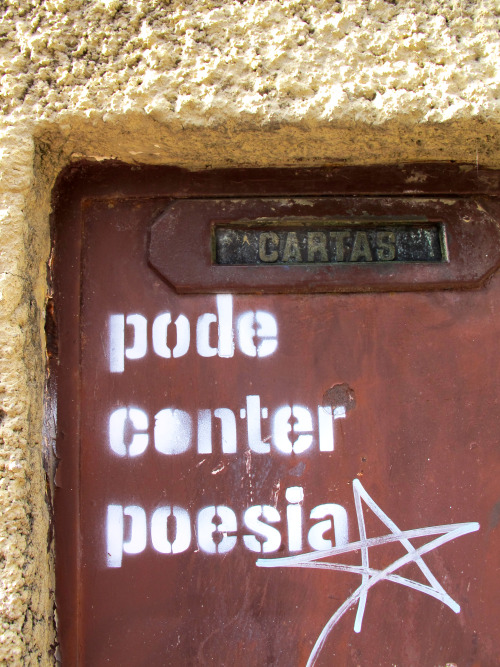 deve conter  será qe contém  