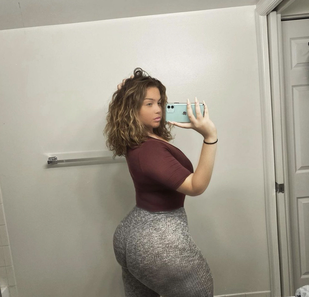 Sex fletchertrowan:exxxoticwomen:THICK Selfie pictures