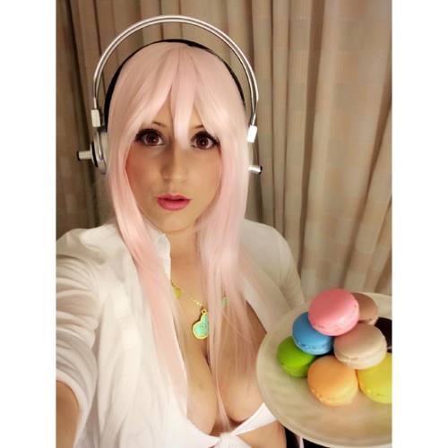 abbydarkstar:  I’m heading to the marriott lobby! #supersonico #anime #dragoncon
