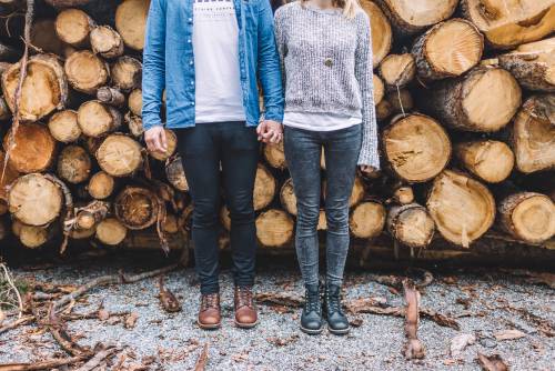 His & her Iron Rangers. #redwingwomen #redwingheritage #hisandhers 📷: @matesofcho