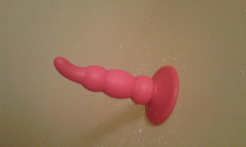 acidkittiegoddess:  tgdkink:  acidkittiegoddess:  3 am shower play time. ♥♥♥  clean and dirty   Always ;)♥  Mmm. Looks like good eating to me