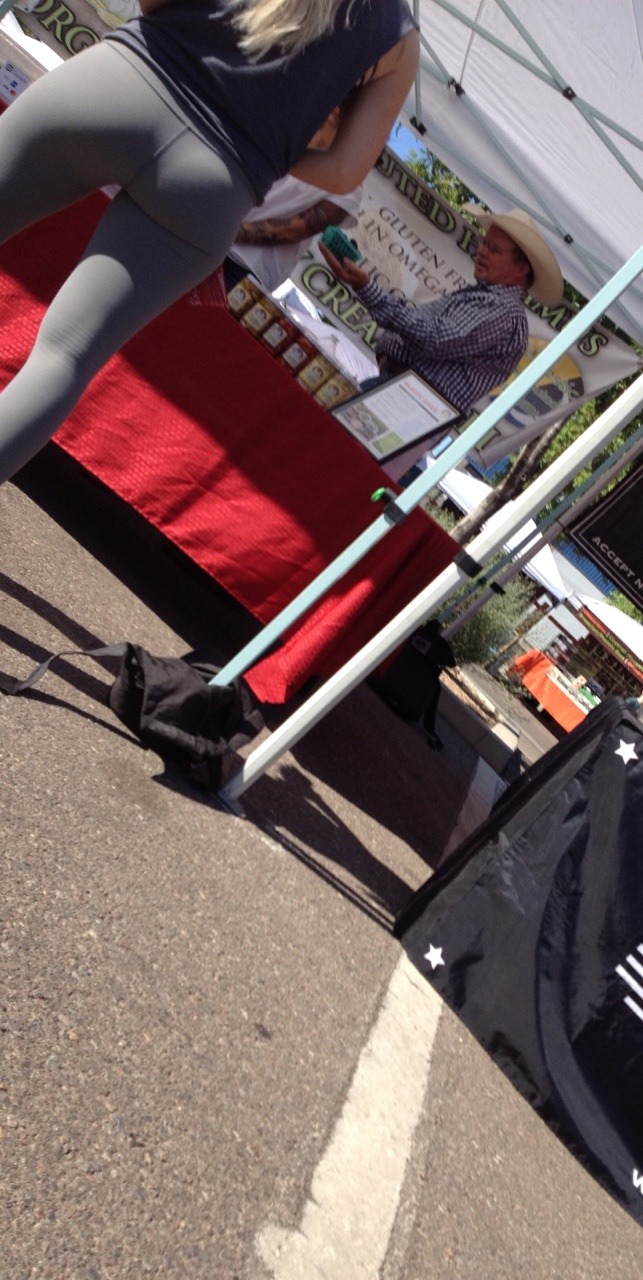 candidvoyeurguy:  Wish I could’ve gotten some videos, but I’ll rake the shots