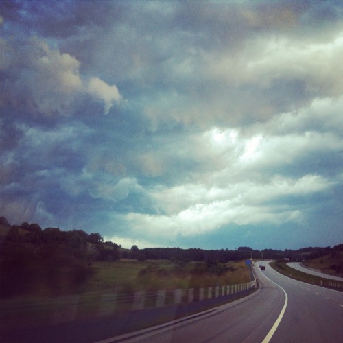 Stormy Beauty on the road back to Sydney !