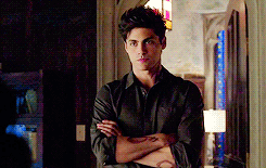 byalienpandorum:  Alec Lightwood in This World Inverted Playing hard to get. I love