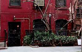 One gifset per episode | 3x01 “Where There’s Smoke&hellip;”New York City. Home