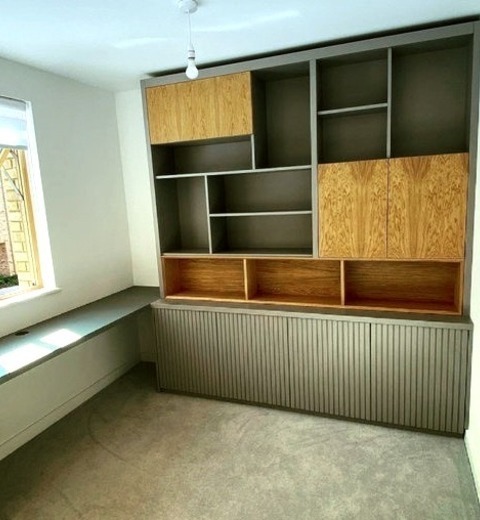 Built-In Home Office LondonInspiration For A Mid-sized, Modern Built-in Desk Study Space With A White