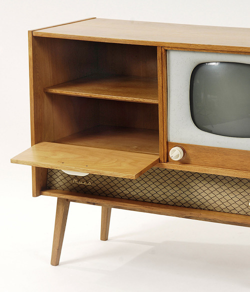 midcenturymodernfreak:  1962 Czech Television Case | Beech and Ash Wood Construction with Cream-Colored Resin Dials This unit only receives a signal broadcast on a UHF frequency that was used by the government for broadcasting during the Communist era