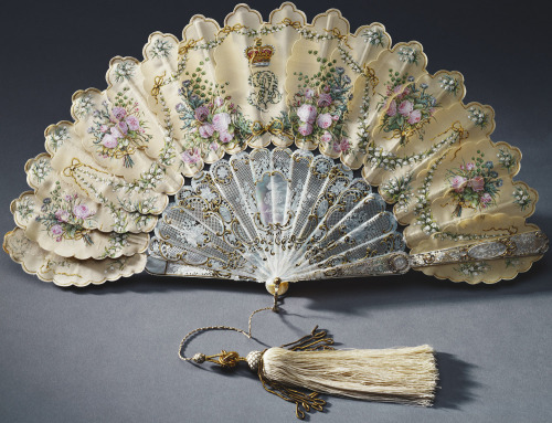 fripperiesandfobs: Fan given by Prince Albert to Queen Victoria on her thirty-ninth birthday, May 24