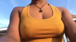 paperfag:  hard nipples and a pretty dayy ✨