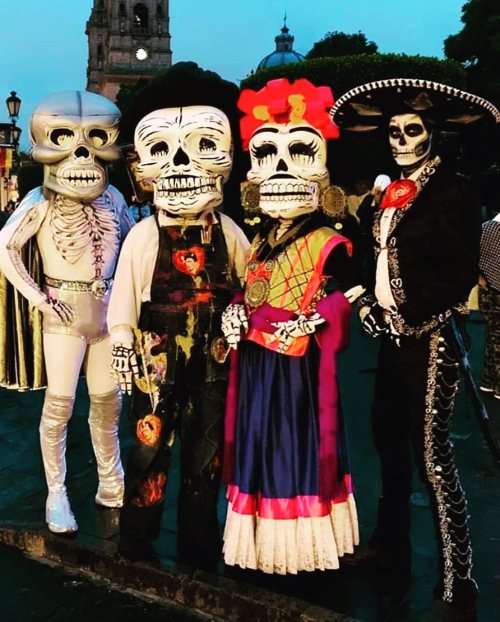 Feliz Halloween! 💀😱🎃😱👻😱💀 (at Hacienda Pèrez-Garcia) https://www.instagram.com/p/B3_RClgA1st/?igshid=1tsag1m42hpil