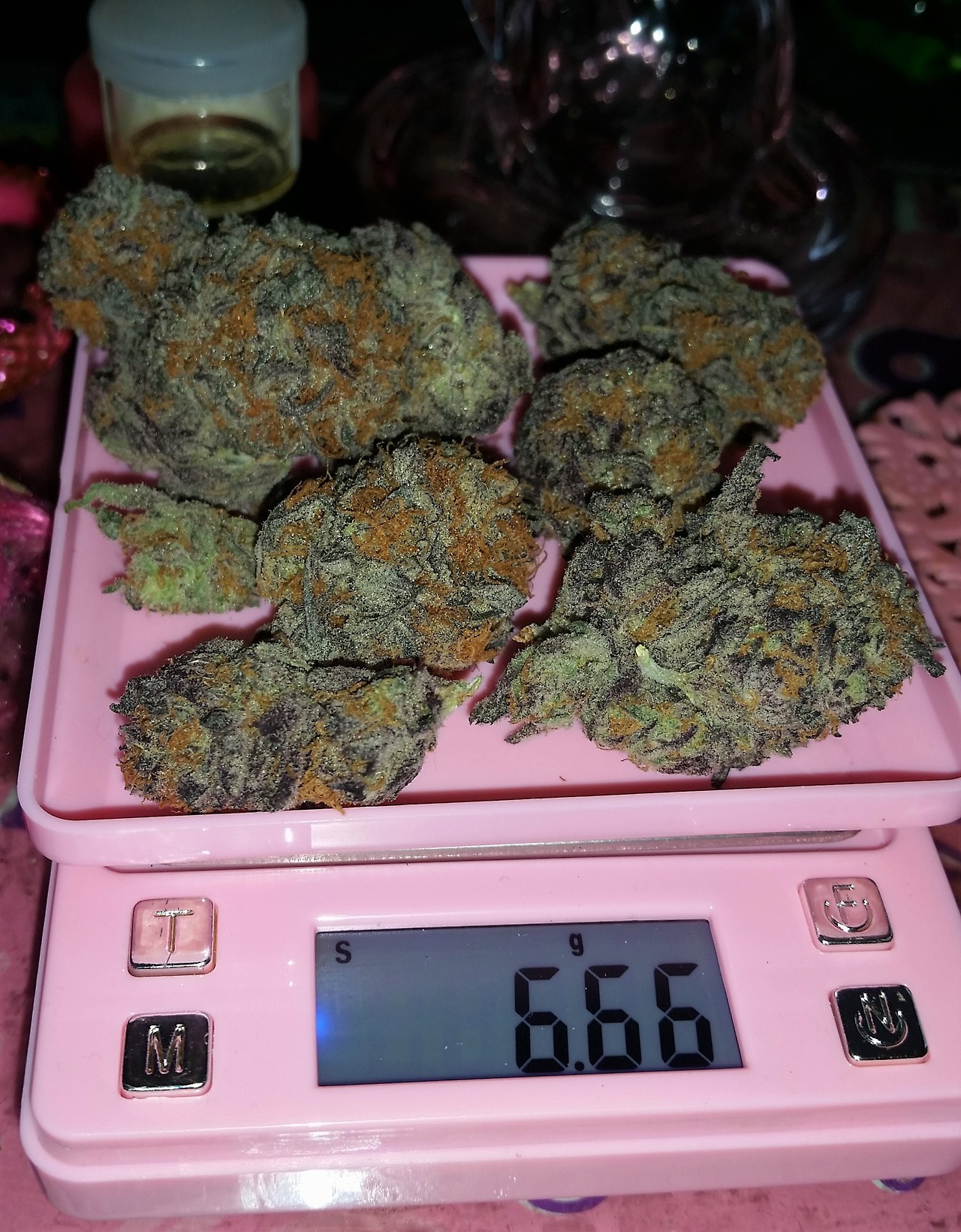 cummy–eyelids:Hehehe 6.66 grams of black dog OG💖