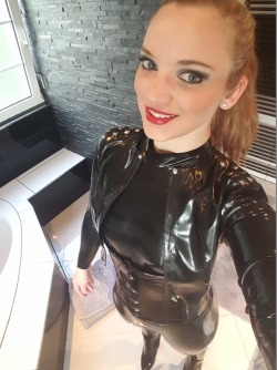 bdsm-femdom:  More pics… www.femdom-latex.com