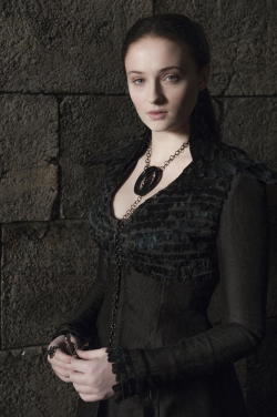 writtensmut:  Sansa Stark at her best hottest.