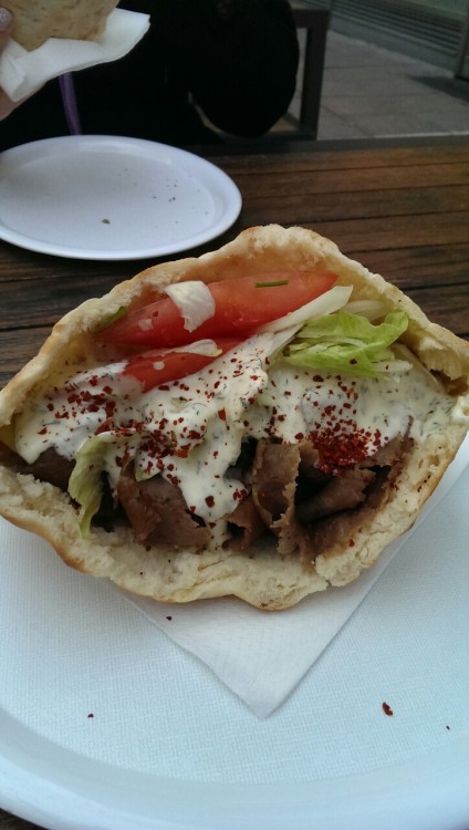 Modern-traditionalism, after you posted your döner I was like &ldquo;get in me!&rdquo;. So since it 