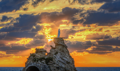  Hier, Coucher de soleil, Biarritz, Rocher de la Vierge, France Yesterday Sunset, Biarritz, , Rocher