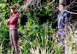 latersmrsgrey:  NEW: Jamie Dornan and Dakota Johnson filming Kiss Scene at Stanley Park in Vancouver 