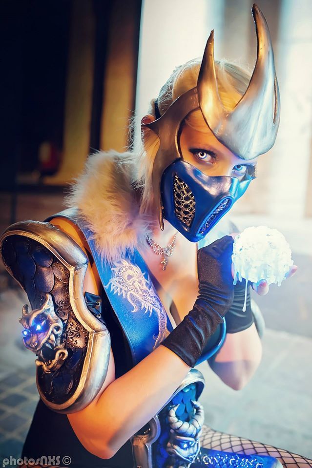 nsfwgamer:  Intraventus as Rule 63 Sub-Zero  NSFW Gamer ~ Website ~ Facebook ~ Twitter ~ YouTube