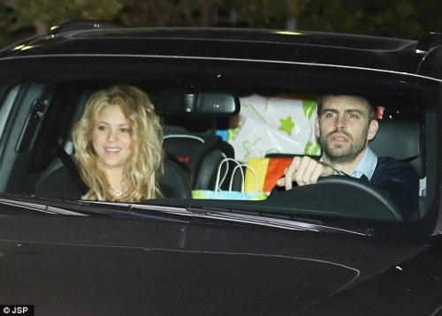 Gerard pique and shakira milan