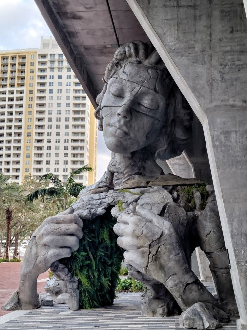 escapekit:  ThriveCape Town-based artist Daniel Popper creates monumental public art installations of fantastical figures. His latest work Thrive will be a permanent public installation at Society Las Olas, a residential building in Fort Lauderdale,