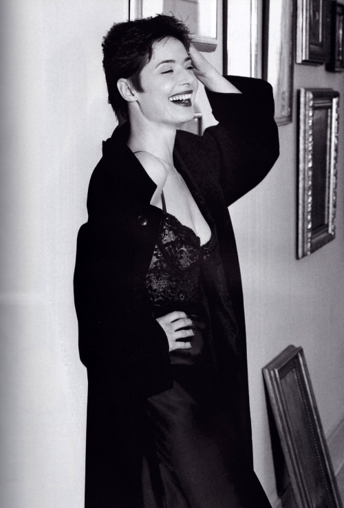 periodicult90s:Donna Karan, American Vogue, October 1994.