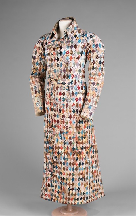 vinceaddams:vinceaddams:Top 3 photos: Patchwork Dressing Gown c. 1835, MAAS Collection.Bottom 3 phot