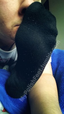 mypolishfeet:  Sniffing his old socks 