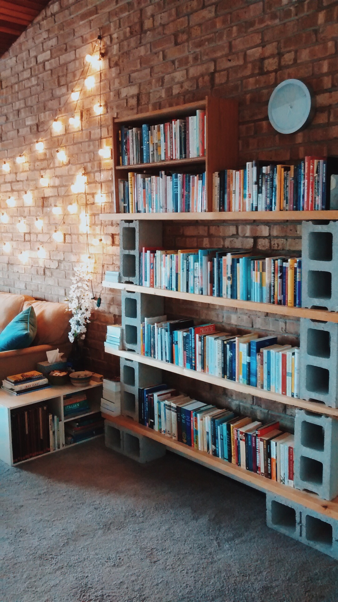 literatibookstore:  Booksellers sometimes need to build their own bookshelves. Here’s