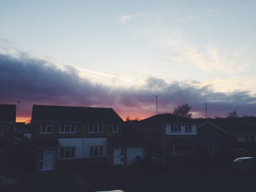 -vvaste:watching the sunset thinking about you