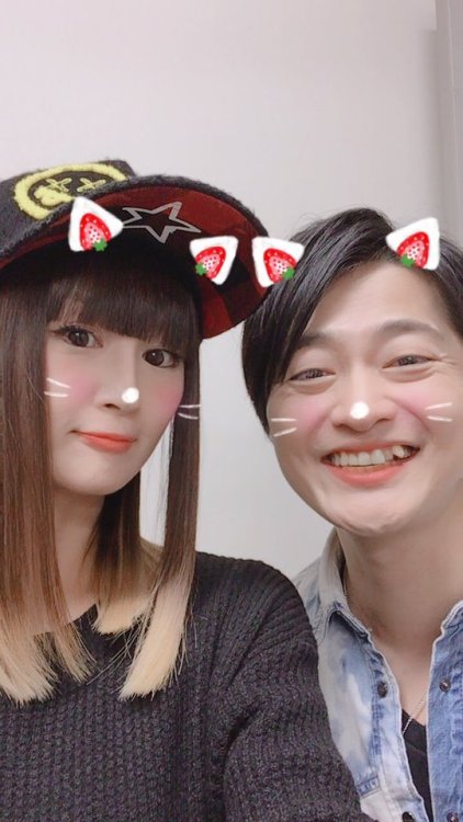 snknews: Kobayashi Yuu (Sasha) Shares Additional Photos from 3rd Compilation Film Stage Greetings   Kobayashi Yuu (Sasha) shared two more photos of herself and Shimono Hiro (Connie) backstage at the 2nd weekend stage greeting for the 3rd SnK compilation
