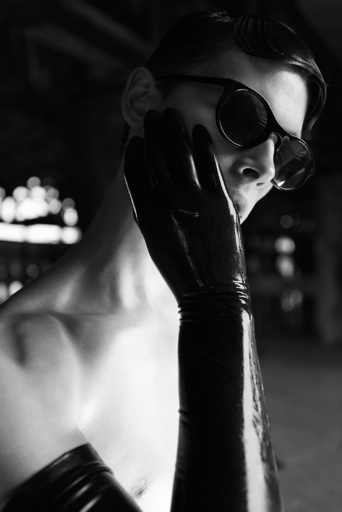 vispreeve:  Konstantin Vesnin by Evgenia Bazarova and Alexander Deviatchenko for