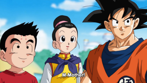 msdbzbabe:Bulma wants grandkids Trunks MAKE IT HAPPEN LOL Notice how Mai had no objection.